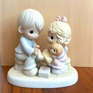 Precious Moments “You Are Always There For Me”